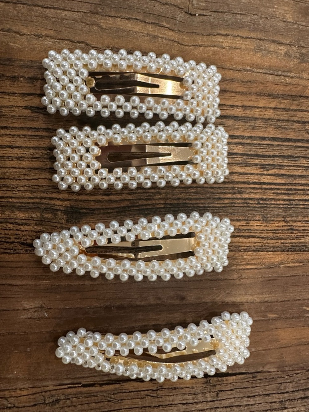 Pearl Accent Hair Clip Set - Classic White - Picture 4 of 6